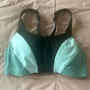 Victoria’s Secret Sports Bra 34D